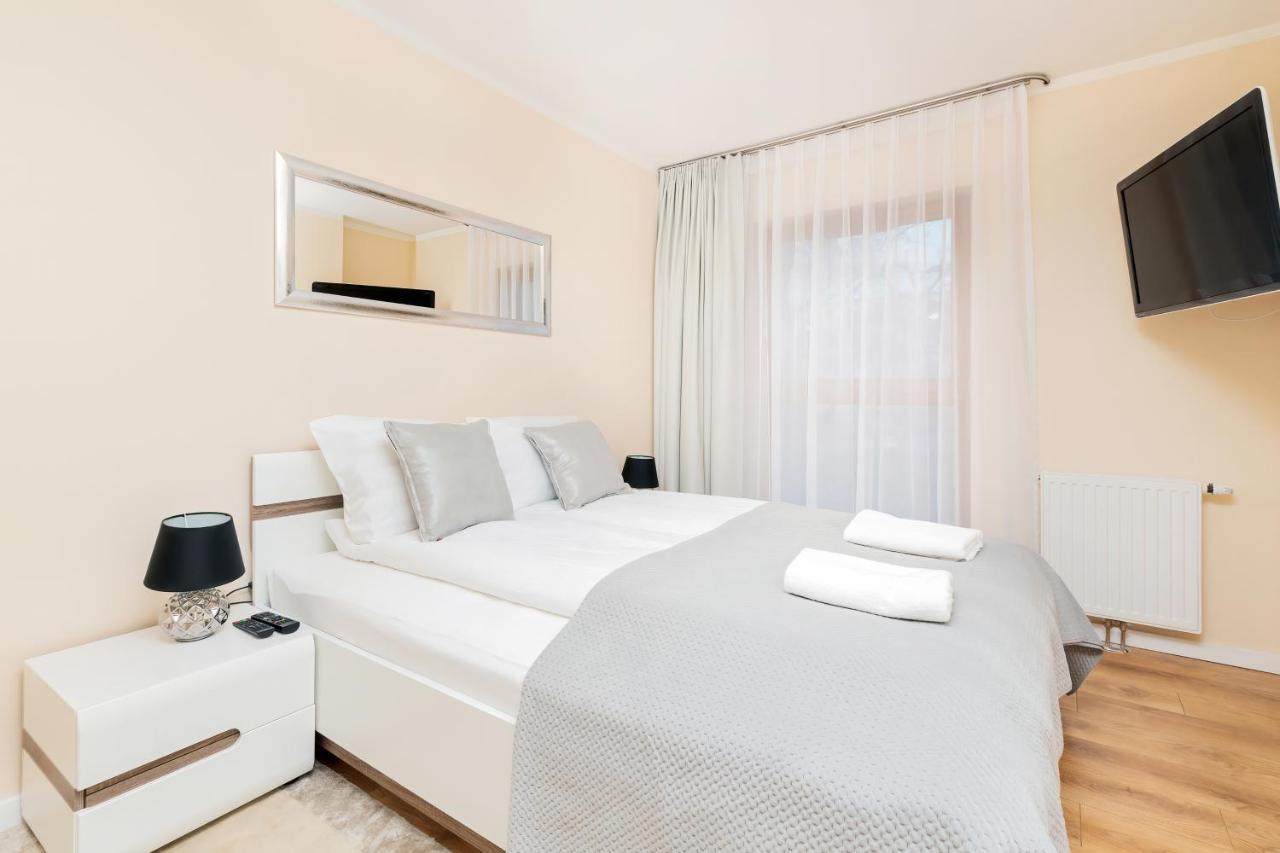 Batorego 7 Gdynia Apartments By Noclegi Renters 외부 사진